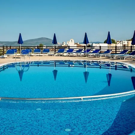 Villa In Con Piscina A 2 Km Da *