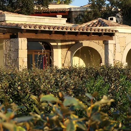 In Con Piscina A 2 Km Da Alghero
